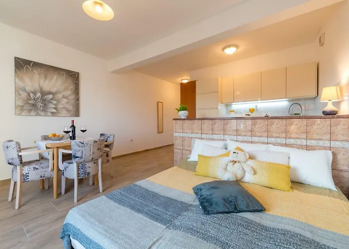 Lily\'S Apartments