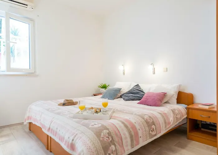 Lily\'S Apartments